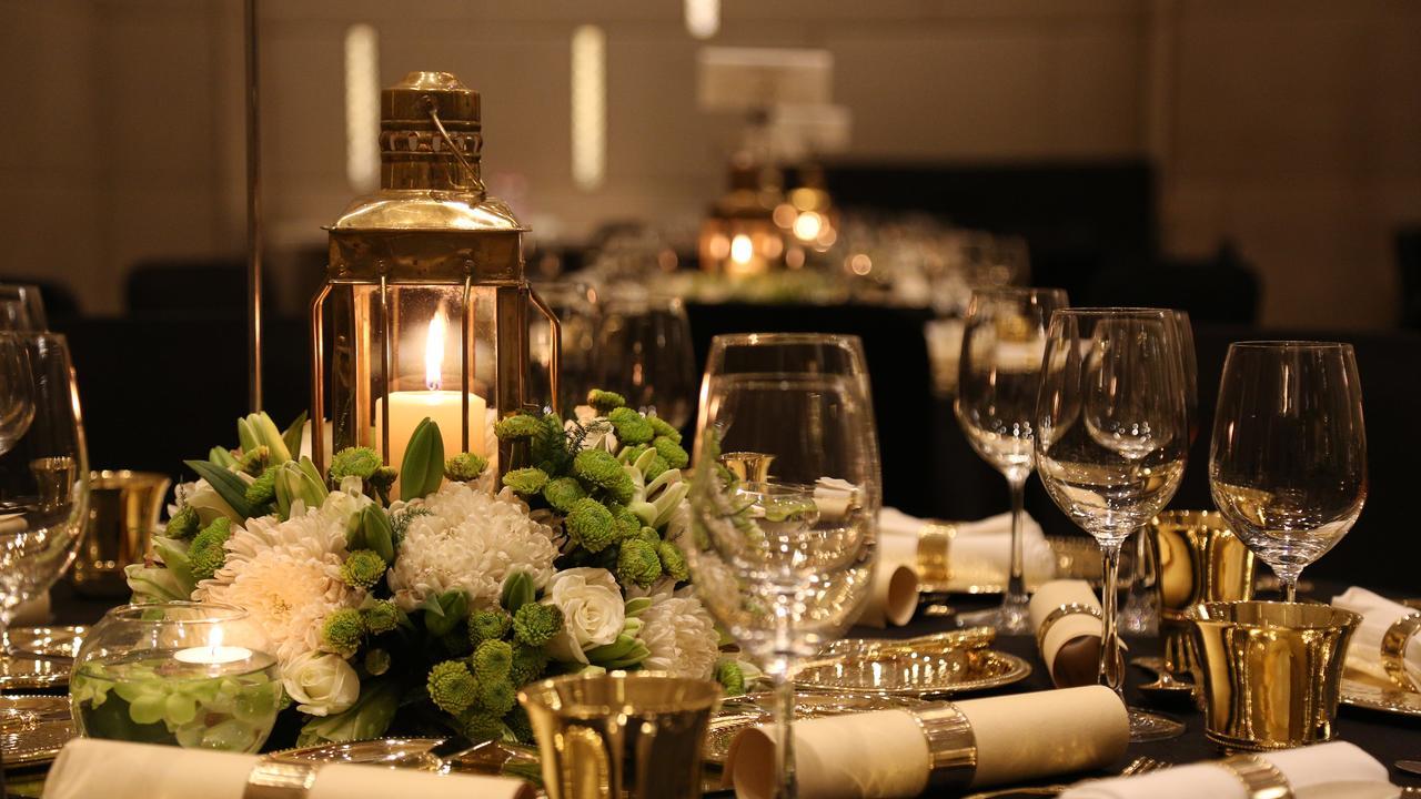 Taj City Centre Gurugram Gurgaon Exteriör bild A Christmas table setting