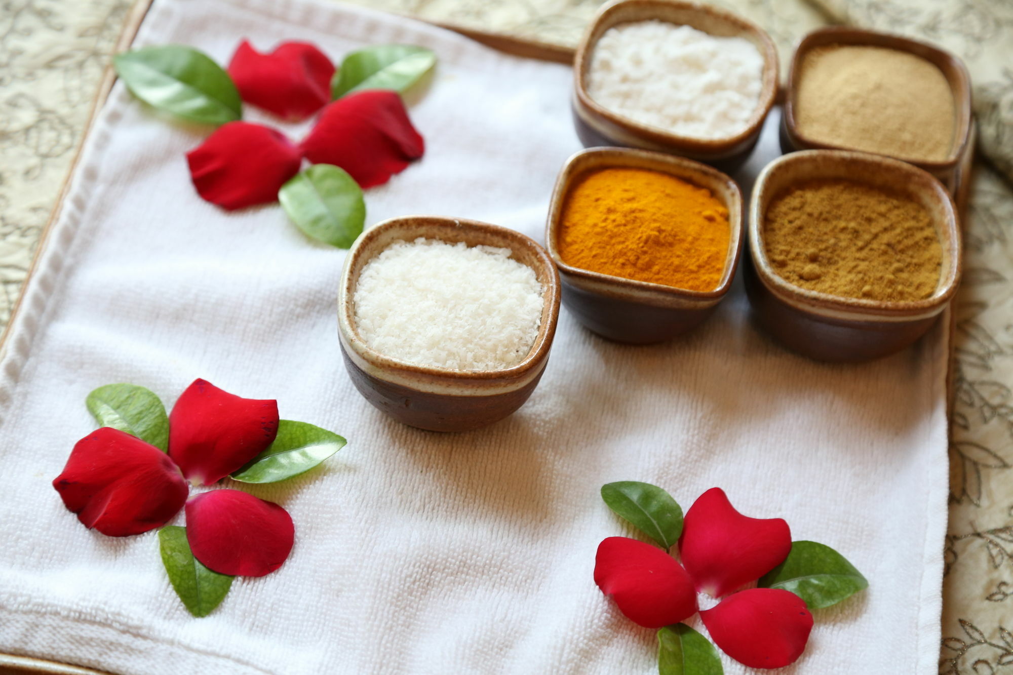 Taj City Centre Gurugram Gurgaon Exteriör bild Ayurvedic ingredients